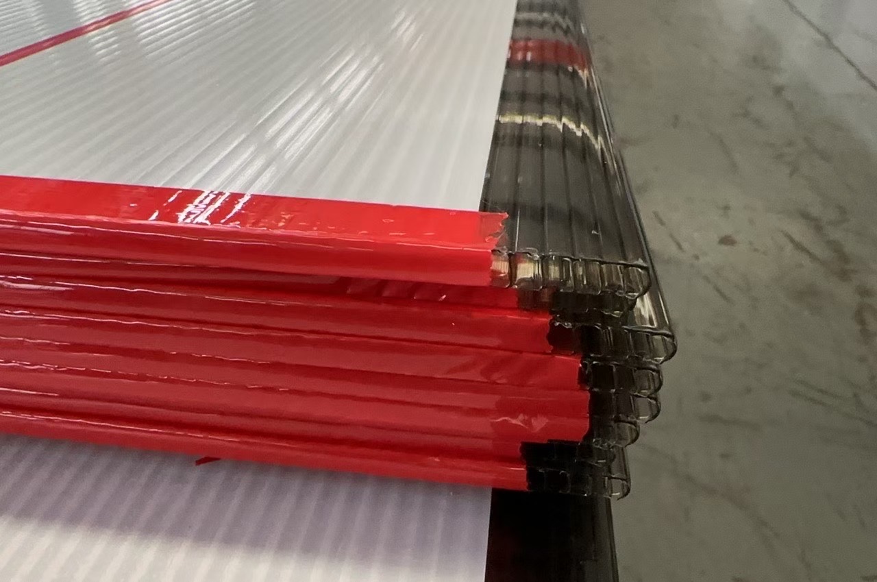 Jwell PC 中空プレート/U 型/U ロックプレート押出機プラスチック中空プレート押出機