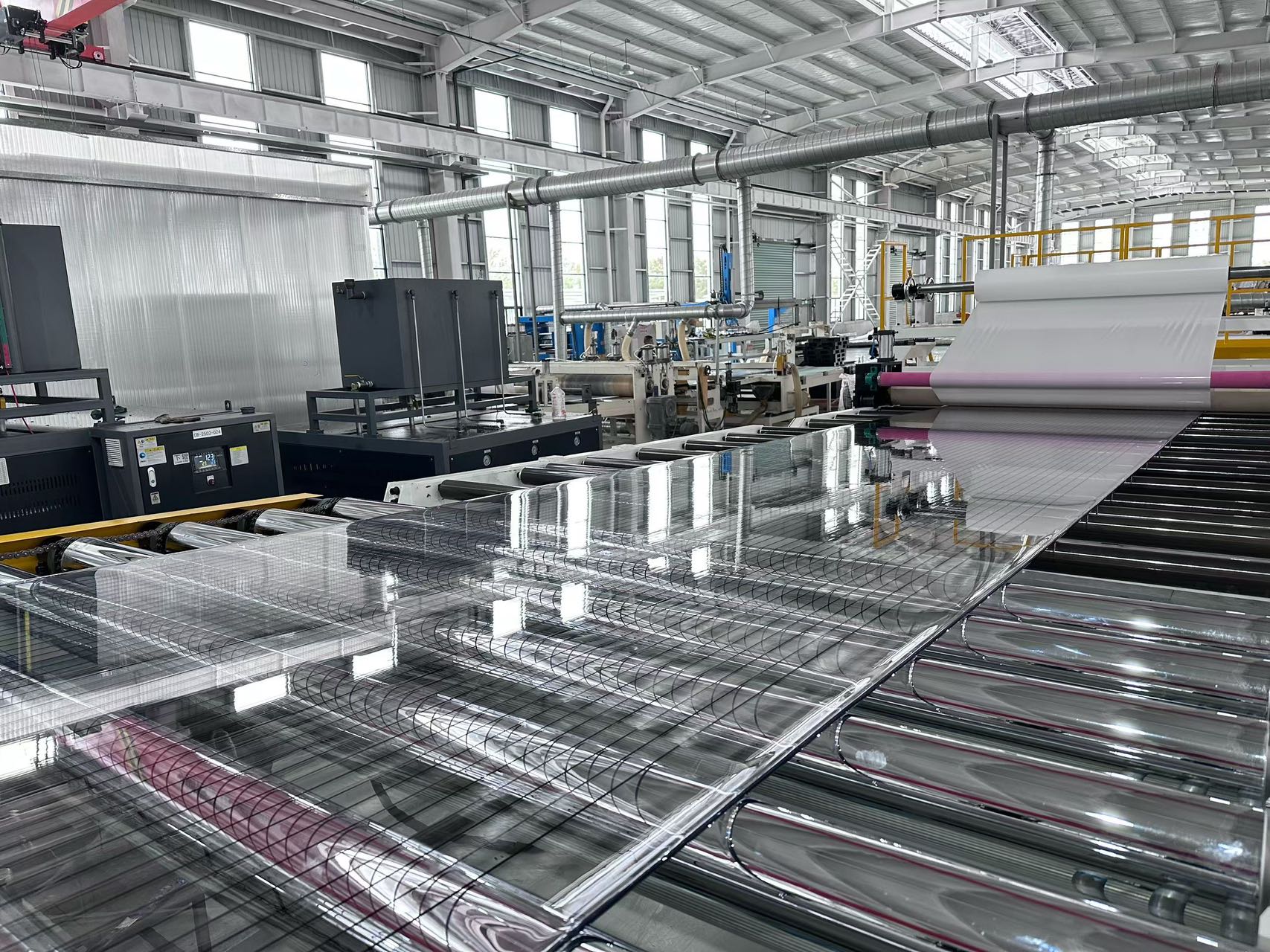 Jwell PC 中空プレート/U 型/U ロックプレート押出機プラスチック中空プレート押出機