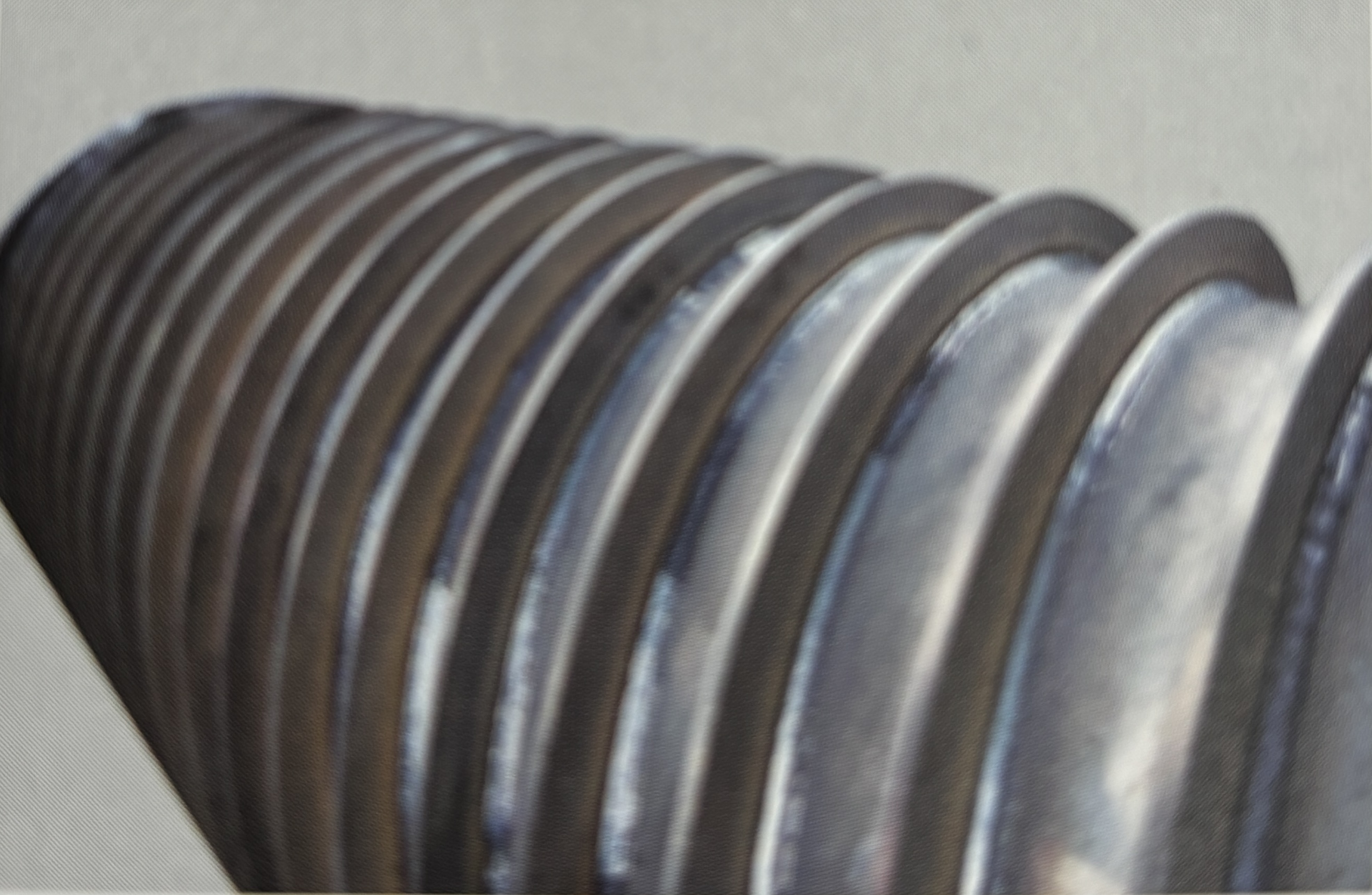 薄肉で効率的なローラー