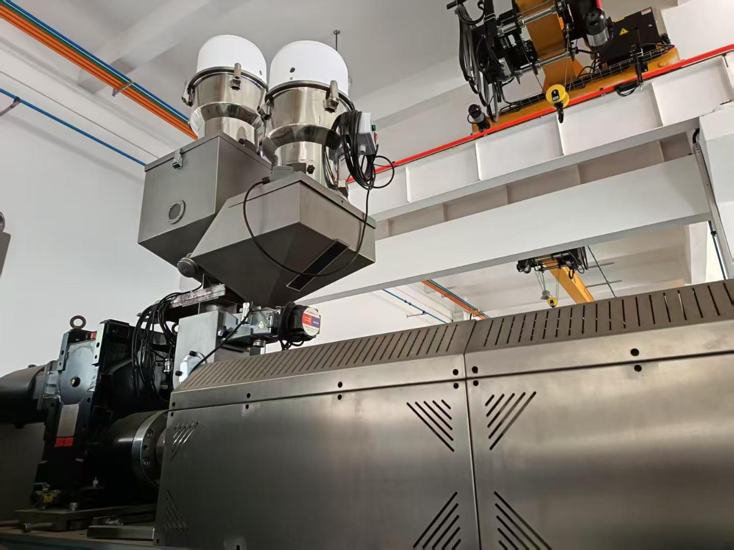 BFS バクテリアフリープラスチック容器ブロー&フィル&シールシステムソフトアンプル作成